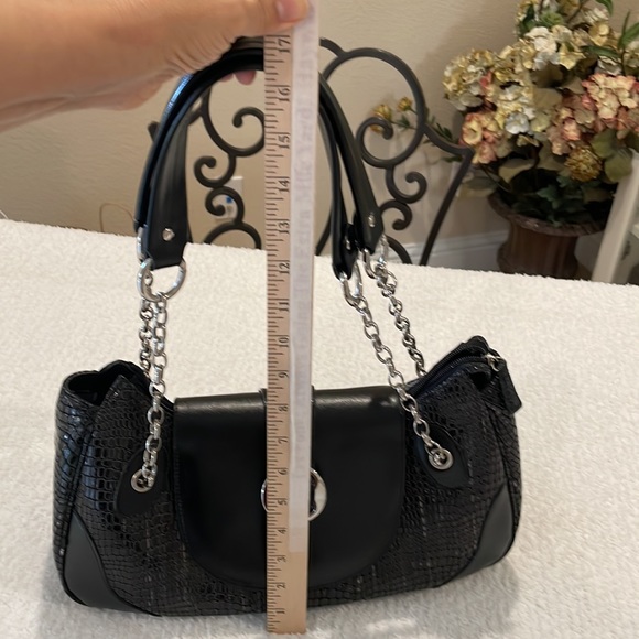 CHARLIE LAPSON BLACK HANDBAG/ SHOULDER BAG WITH SILVER TONE HARDWARE - Picture 13 of 16